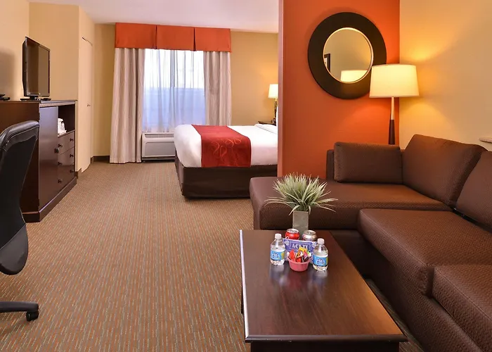 Comfort Urbana Champaign, Area Hotel 5*