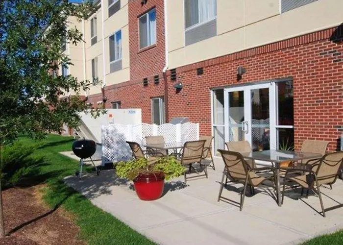 Comfort Urbana Champaign, Area 5*