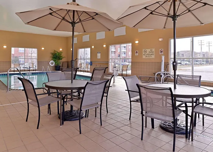 Comfort Urbana Champaign, Area Hotel 5*