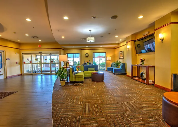 Comfort Urbana Champaign, Area 5* Champaign