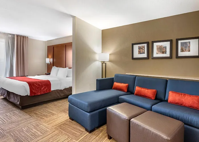 Comfort Urbana Champaign, Area 5* Champaign